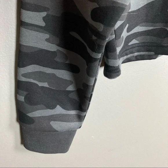 NWT Puma Logo Hoodie Grey Camo Small cotton blend - Picture 7 of 10